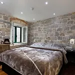Luxury And Authentic Studio In Split Old Town Gasthof