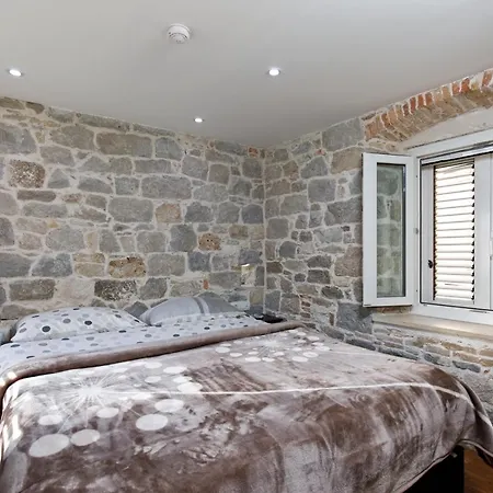 Gasthof Luxury And Authentic Studio In Split Old Town