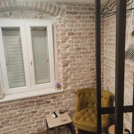 Luxury And Authentic Studio In Split Old Town Guest house 3*
