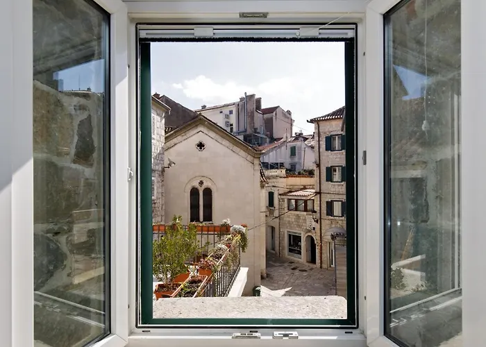 Luxury And Authentic In Old Town